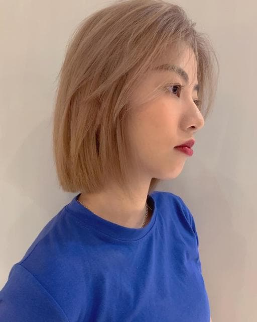 女生中長髮、特殊色、漂色
