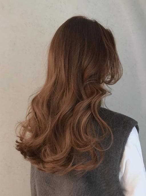 長瀏海、女生染燙、女生長髮