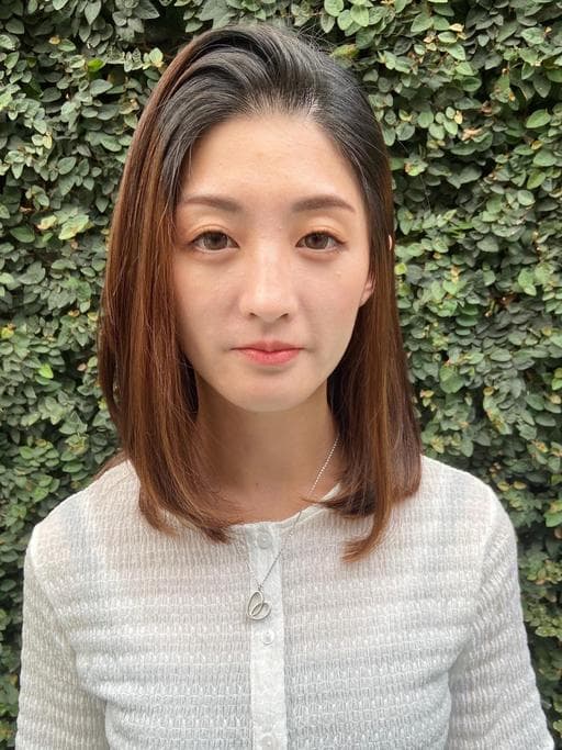 女生中長髮、楓糖斑比色、鵝蛋臉