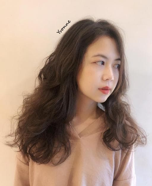 女生長髮、女生燙髮、溫塑燙