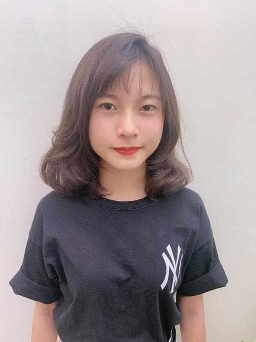 女生中長髮、韓系、短瀏海