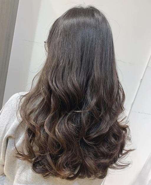 女生長髮、女生燙髮、溫塑燙