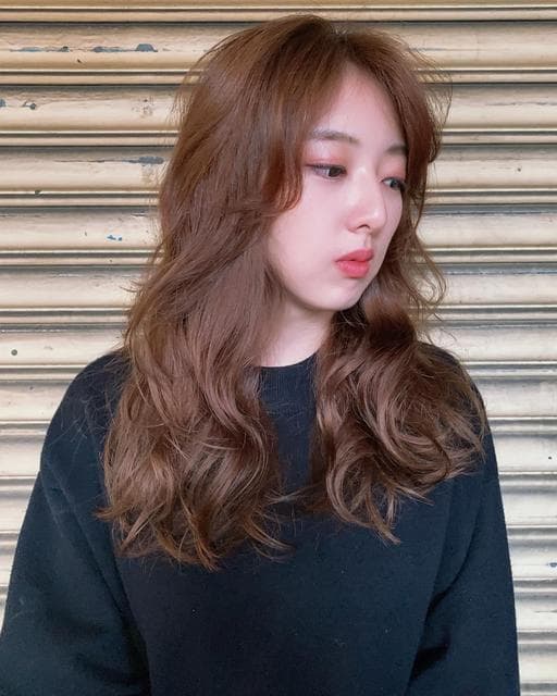 長瀏海、女生染燙、女生長髮