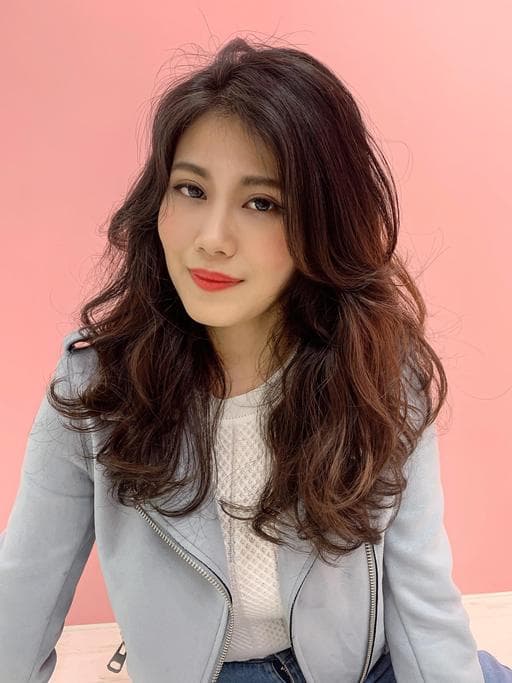 長瀏海、女生染燙、女生長髮