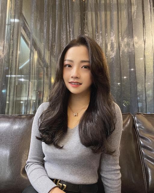 女生長髮、女生染髮、不用漂髮
