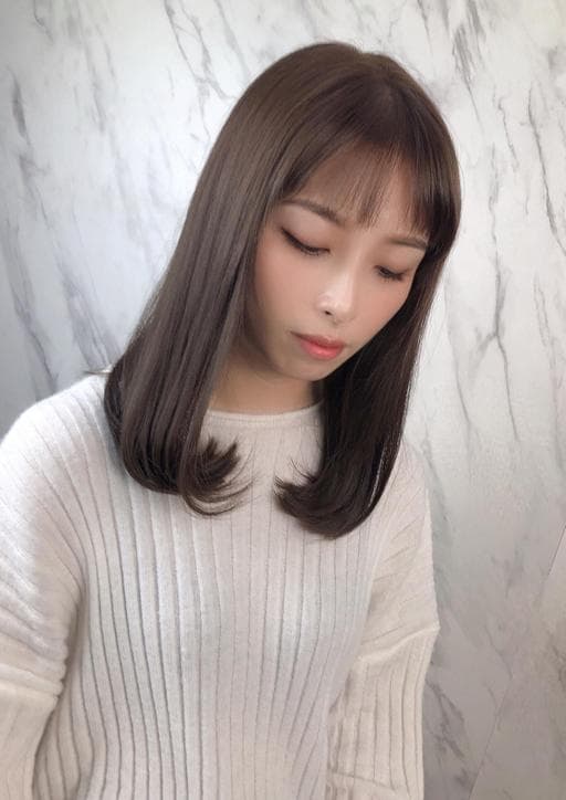 布朗尼髮色、女生長髮