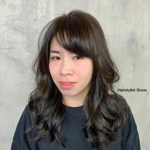 女生中長髮、長瀏海、韓系