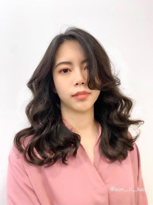女生長髮、女生燙髮、溫塑燙