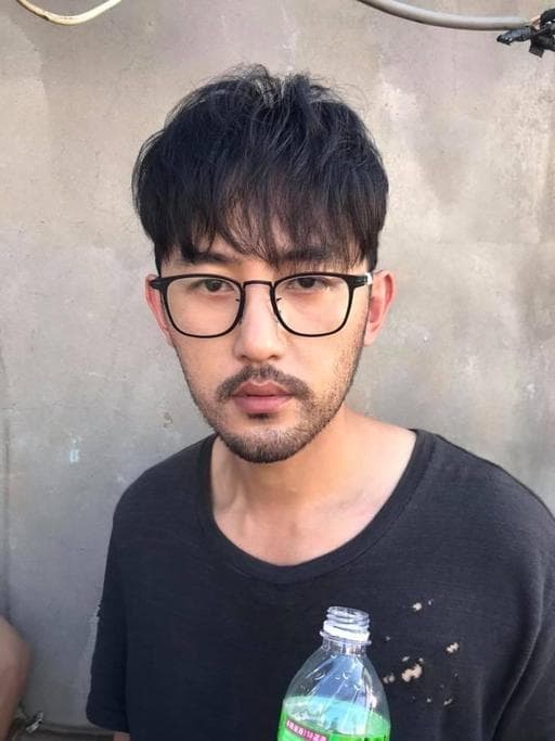 男生短髮