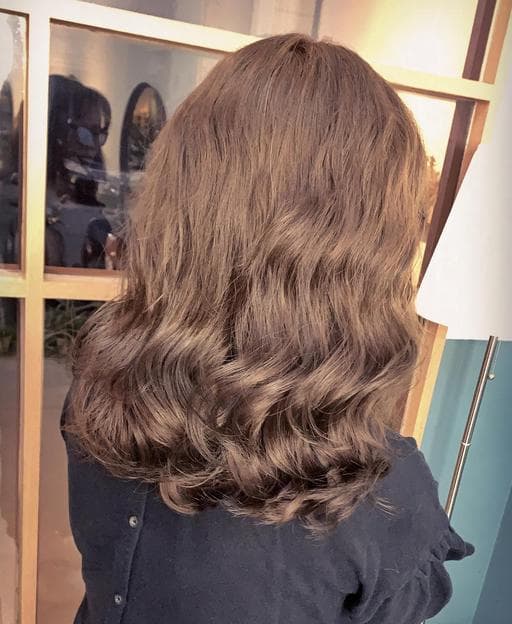 女生長髮、女生染髮、不用漂髮