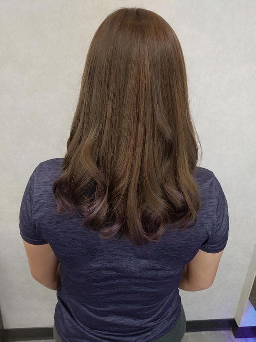 女生長髮、女生染髮、漂色
