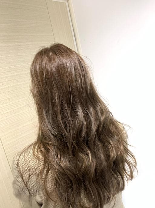 女生長髮、女生染髮、不用漂髮