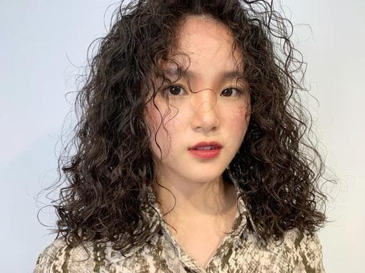 女生長髮、女生燙髮、長瀏海