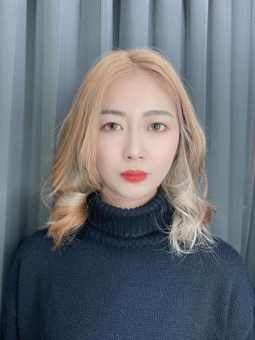 女生中長髮