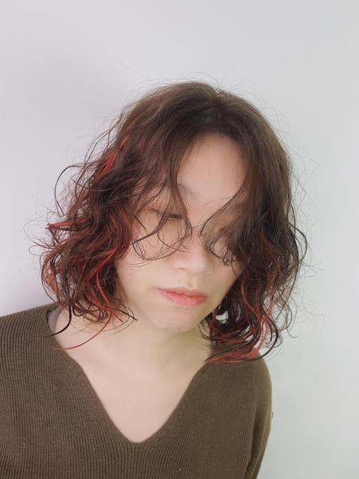 女生短髮、長瀏海、女生染燙
