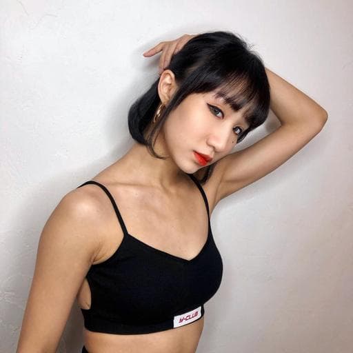 女生中長髮、街頭酷妹風、撩耳齊短髮