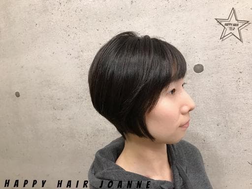 女生短髮、黑茶髮色