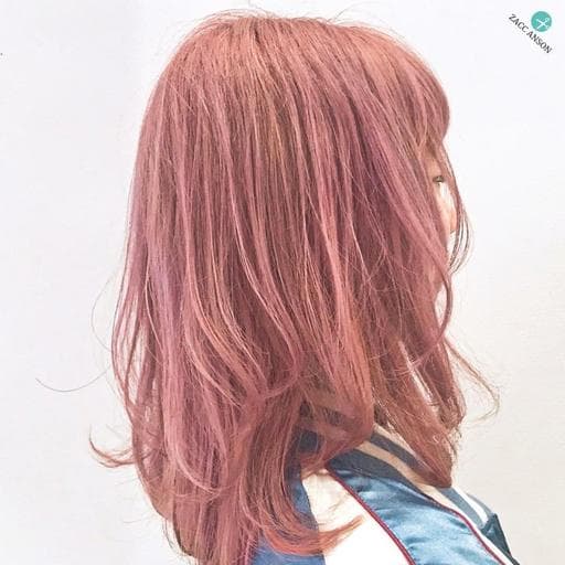 霓光曖昧髮色、短瀏海、女生中長髮