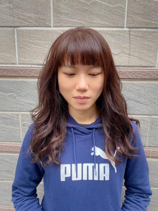 女生長髮、短瀏海、高雄剪髮