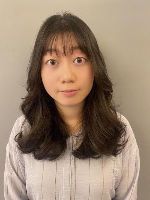 女生中長髮、短瀏海、溫塑燙