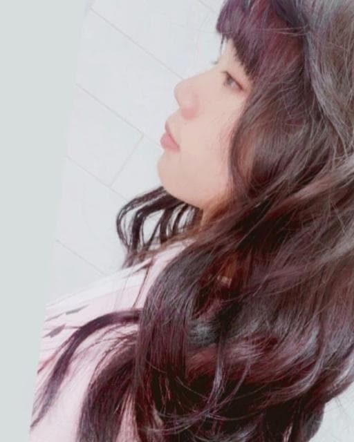 女生長髮、女生燙髮、鵝蛋臉