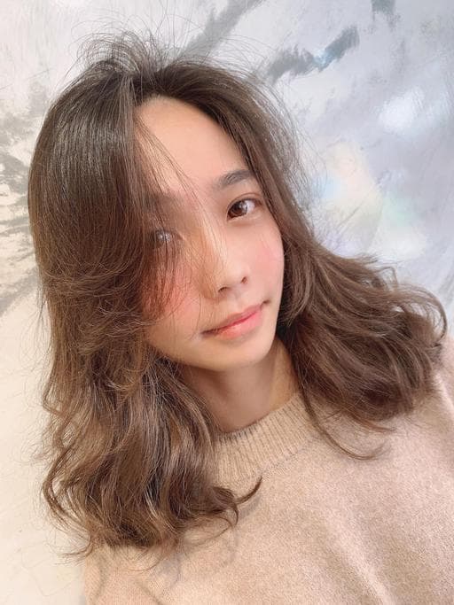 女生長髮、女生染髮、不用漂髮