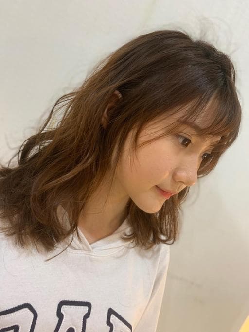 女生中長髮