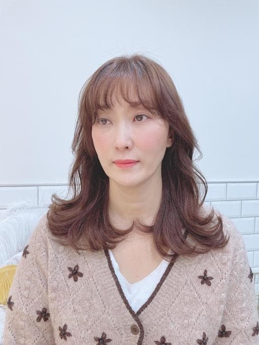 女生中長髮、女生染燙、漂色