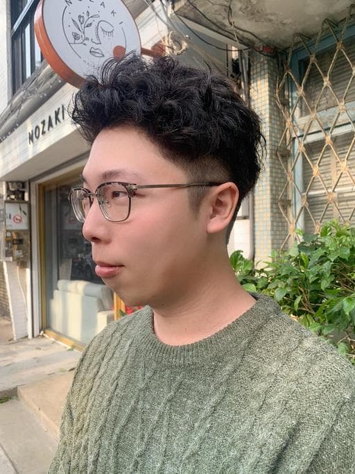 男生短髮、男生韓系紋理燙、圓臉