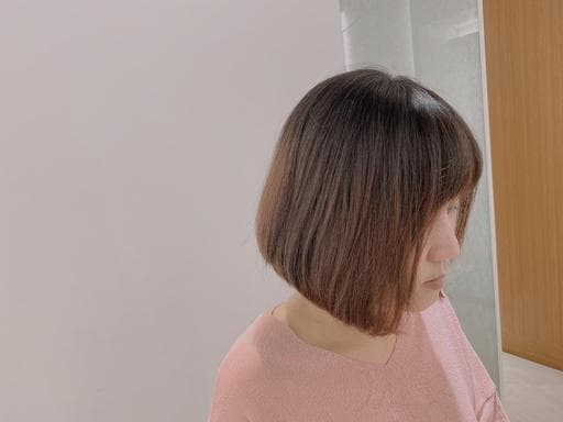 短瀏海、粗硬髮、女生短髮