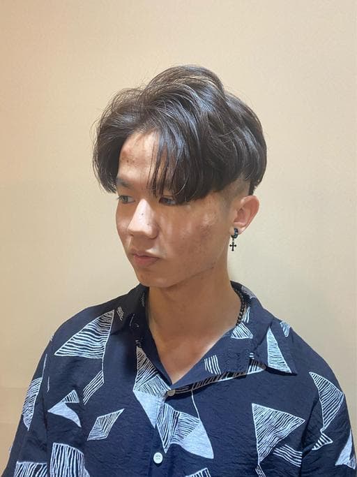 男士中分瀏海、中性髮、短瀏海