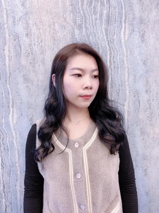 女生中長髮、女生染髮、漂色