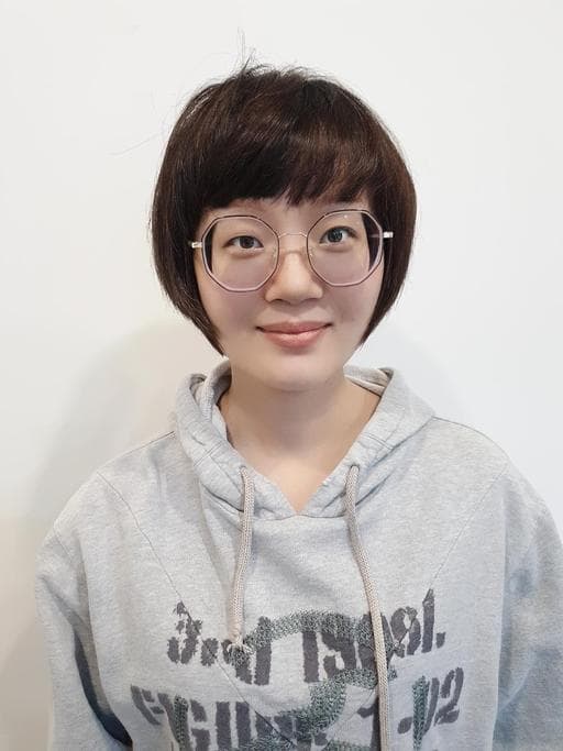 女生短髮