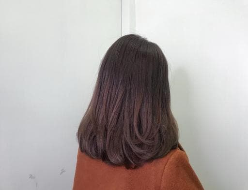 女生長髮、台中燙髮、霧感髮色