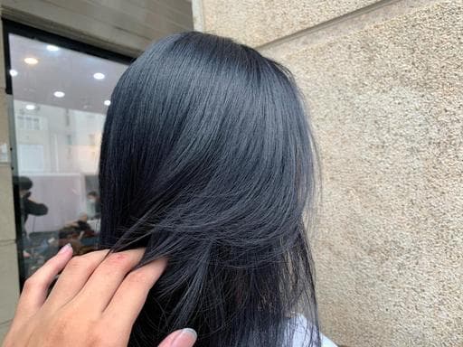 女生中長髮、長瀏海、女生染髮