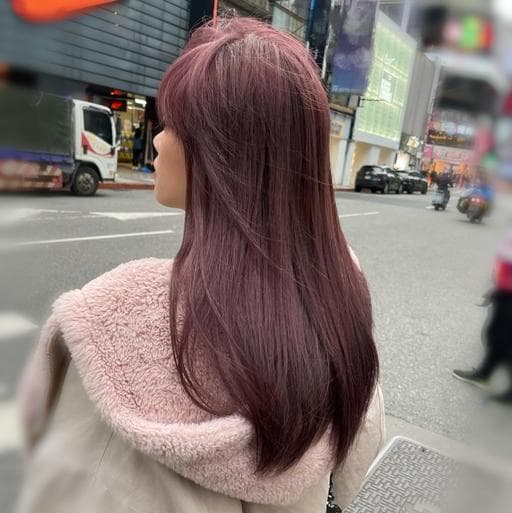 女生長髮