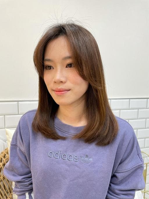 女生中長髮、內彎、長瀏海