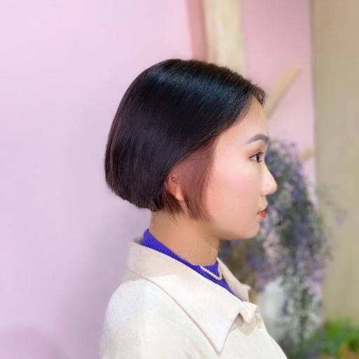 女生短髮、光耀布朗尼髮色