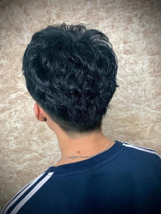 男生短髮、男生Undercut、男生卷髮