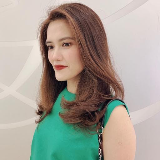 女生中長髮、中二髮型師的世界、長瀏海