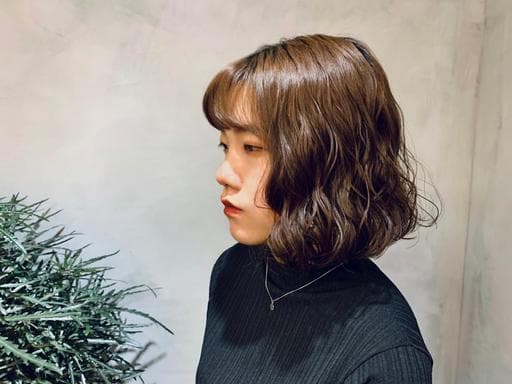 女生中長髮、女生染燙、短瀏海