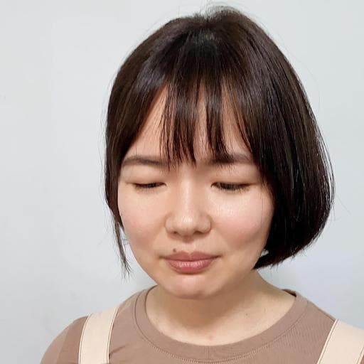 女生短髮、燙直、女生染燙
