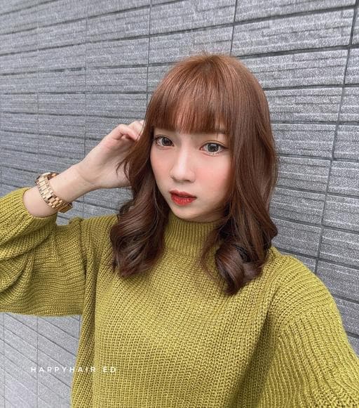 女生中長髮、女生染髮、短瀏海