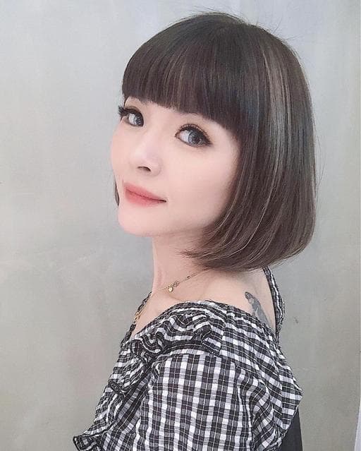 女生染髮、短瀏海、隱藏式挑染