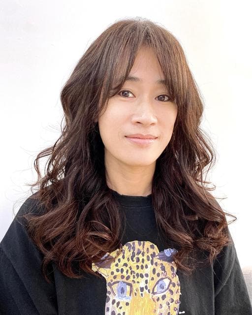 女生長髮