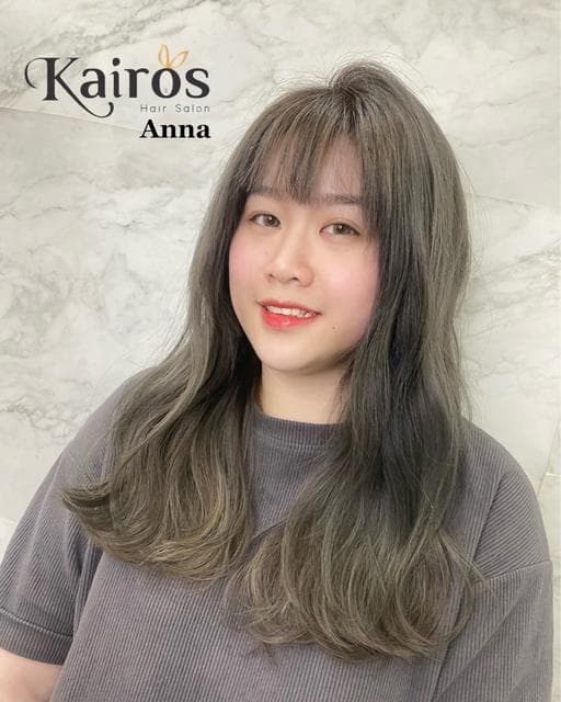 女生長髮、短瀏海、電棒造型