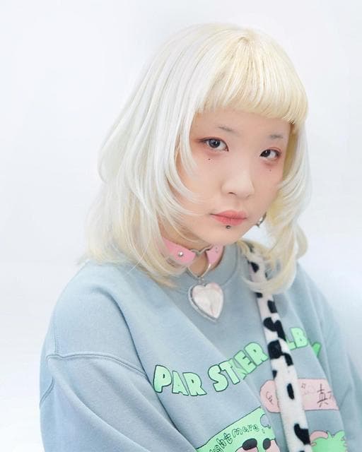 女生中長髮