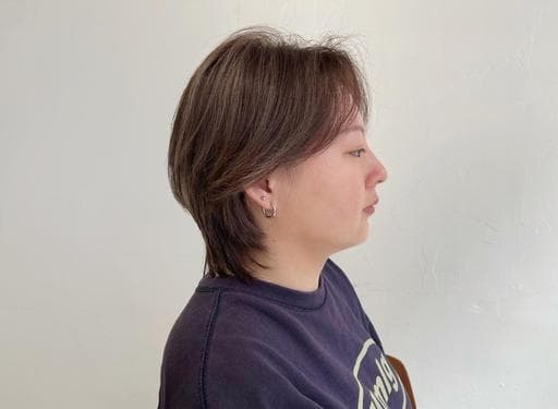 女生短髮、長瀏海、棕色系