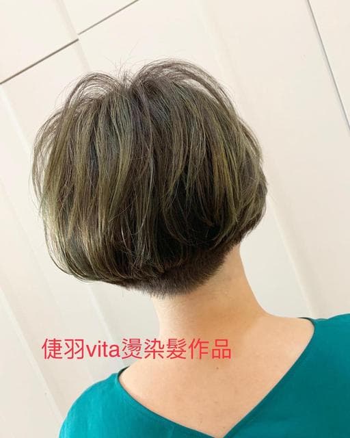 女生短髮、長瀏海、女生染燙