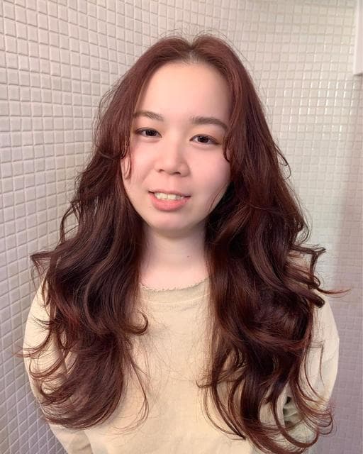 女生長髮、女生染髮、不用漂髮